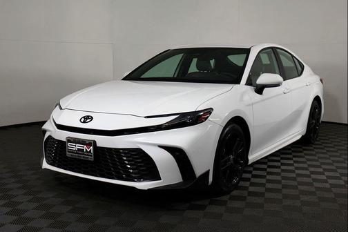 Ice Cap 2025 Toyota Camry SE