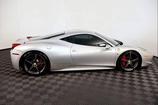 2011 Ferrari 458 Italia Base