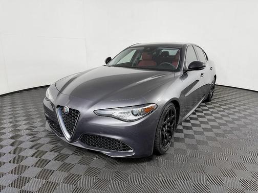 2021 Alfa Romeo Giulia Base