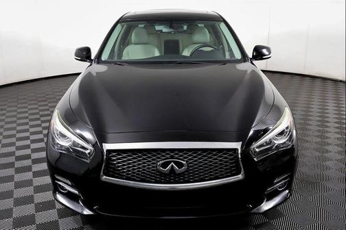 2015 INFINITI Q50 Base