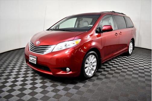 2013 Toyota Sienna XLE
