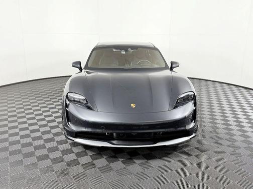 2022 Porsche Taycan 4