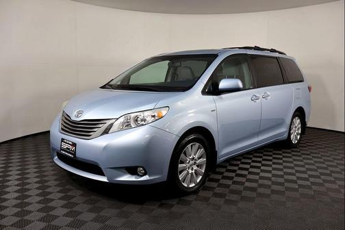 2017 Toyota Sienna XLE
