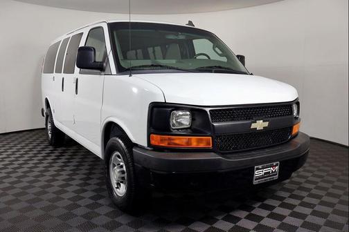 2016 Chevrolet Express 2500 LS