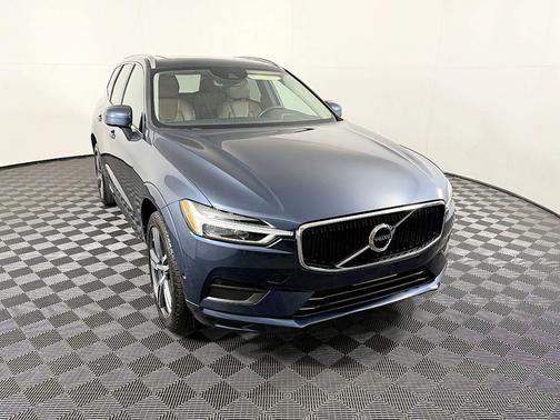 2018 Volvo XC60 T5 Momentum
