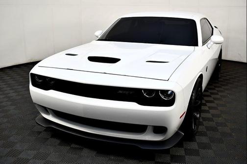 2015 Dodge Challenger SRT Hellcat