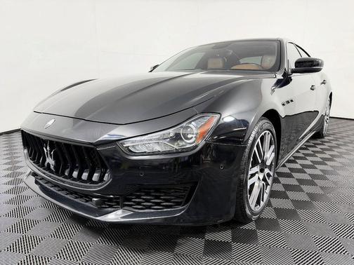 Black 2018 Maserati Ghibli Base