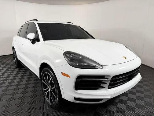 White 2019 Porsche Cayenne S
