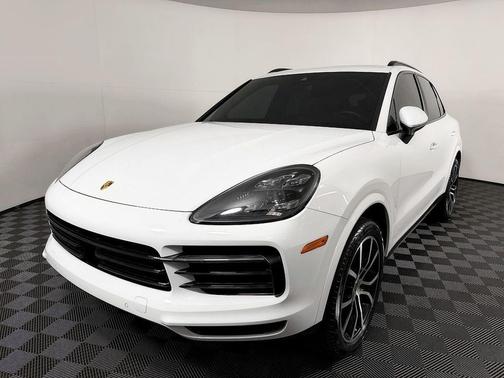 White 2019 Porsche Cayenne S