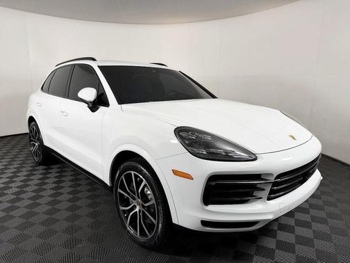 White 2019 Porsche Cayenne S