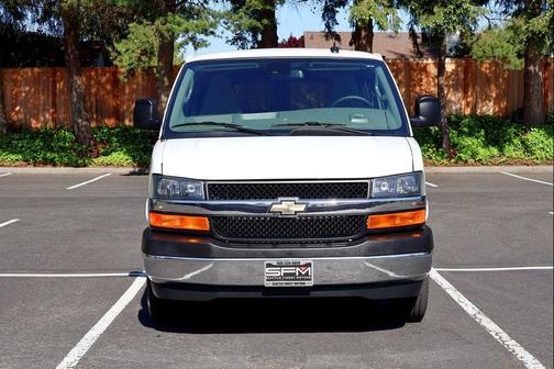 Summit White 2024 Chevrolet Express 3500 RWD 3500 Extended Wheelbase LT
