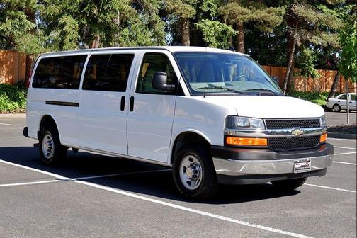 Summit White 2024 Chevrolet Express 3500 RWD 3500 Extended Wheelbase LT