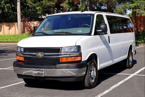 Summit White 2024 Chevrolet Express 3500 RWD 3500 Extended Wheelbase LT