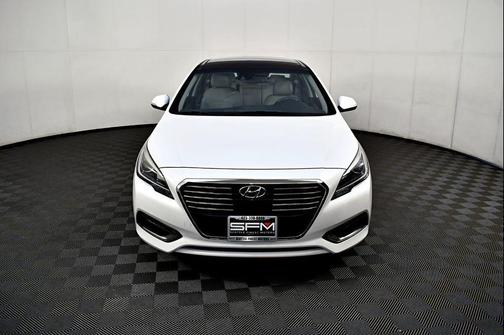 2016 Hyundai SONATA Hybrid Limited