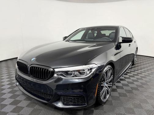 Black Sapphire Metallic 2020 BMW 540 540i