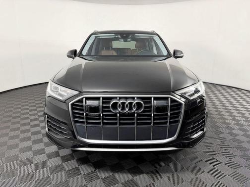 2022 Audi Q7 55 Premium Plus