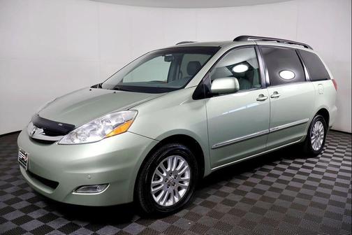 2010 Toyota Sienna XLE Limited
