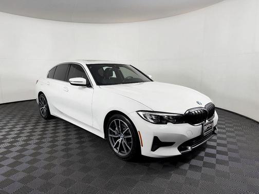 2019 BMW 330 330i