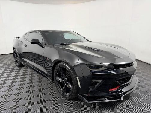 Black 2018 Chevrolet Camaro 1SS