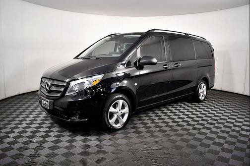 2016 Mercedes-Benz Metris Base
