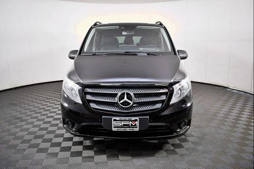 2016 Mercedes-Benz Metris Base