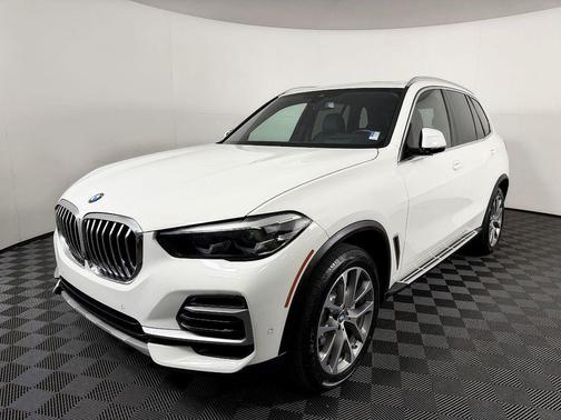 White 2023 BMW X5 xDrive40i