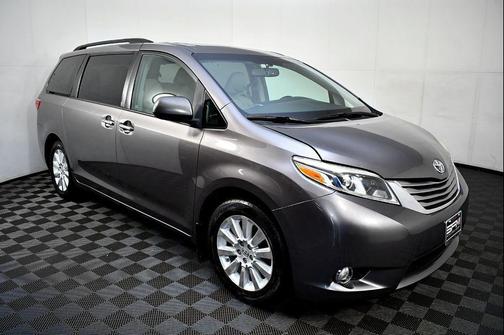 2015 Toyota Sienna XLE