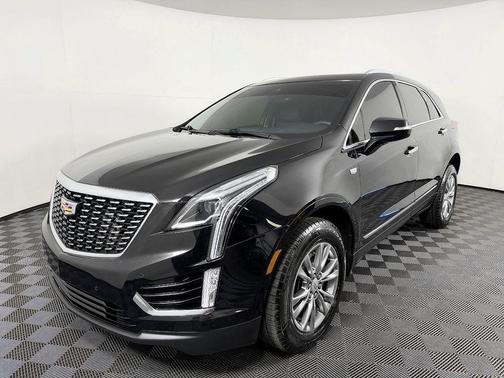 Stellar Black Metallic 2021 Cadillac XT5 Premium Luxury