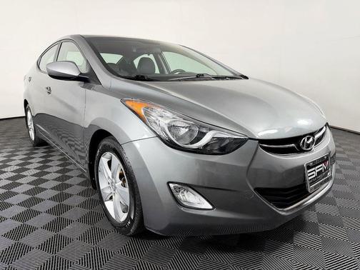 Harbor Gray Metallic 2013 Hyundai ELANTRA GLS