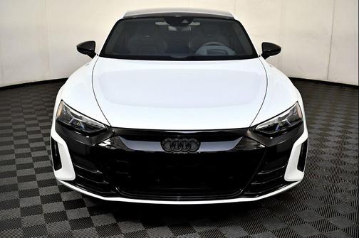 2022 Audi RS e-tron GT quattro