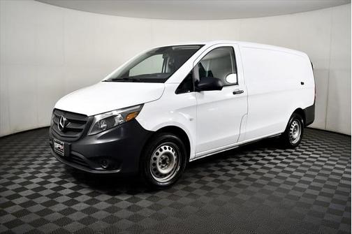 2016 Mercedes-Benz Metris Base