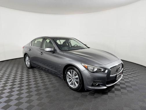 2015 INFINITI Q50 Premium