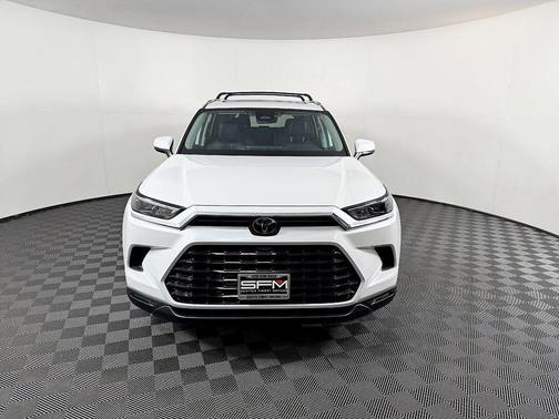 2024 Toyota Grand Highlander Hybrid XLE