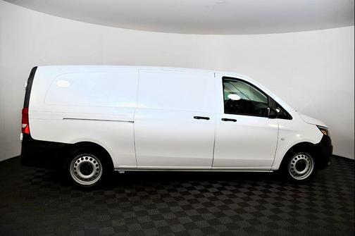 2018 Mercedes-Benz Metris Base
