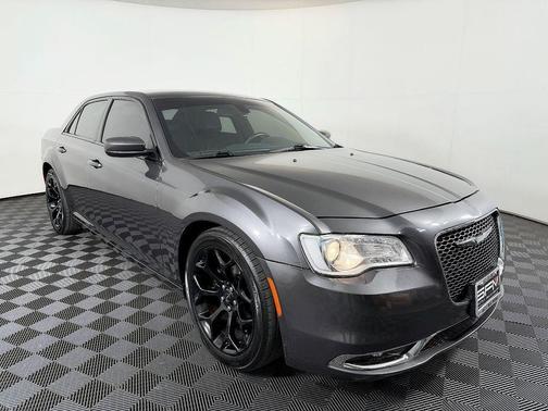 Granite Crystal Metallic Clearcoat 2017 Chrysler 300 S