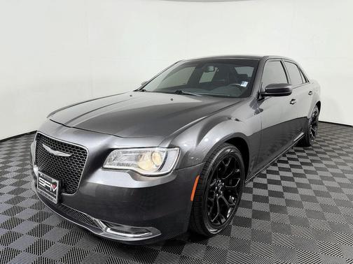 Granite Crystal Metallic Clearcoat 2017 Chrysler 300 S