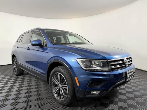 Silk Blue Metallic 2018 Volkswagen Tiguan 2.0T SEL