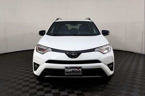 2017 Toyota RAV4 SE