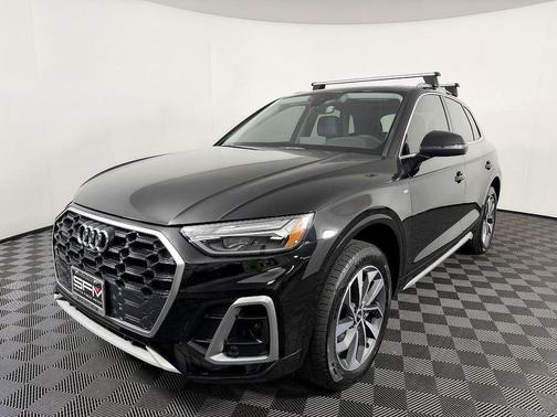 Mythos Black Metallic 2022 Audi Q5 45 S line Premium Plus