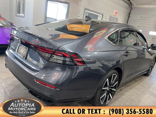Crystal Black Pearl 2024 Honda Accord Hybrid Touring