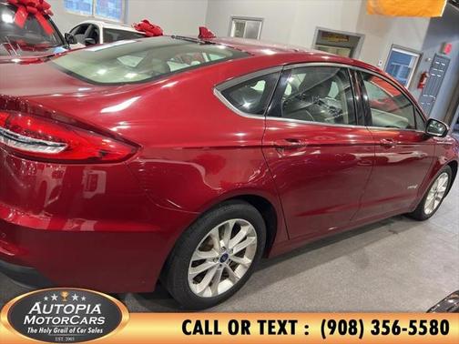 2019 Ford Fusion Hybrid SE