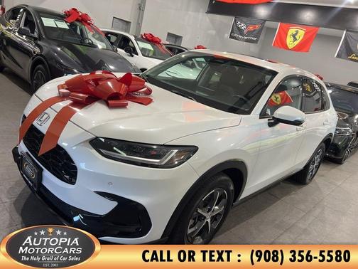Platinum White Pearl 2025 Honda HR-V EX-L