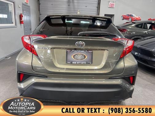 2021 Toyota C-HR XLE