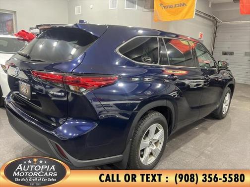 2021 Toyota Highlander Hybrid LE