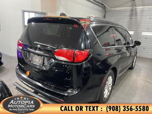 2018 Chrysler Pacifica Touring-L Plus