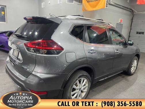 2020 Nissan Rogue SV