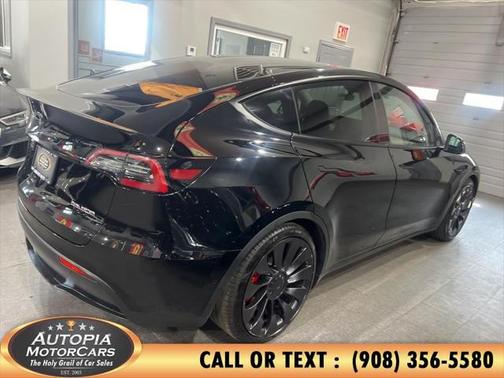 2022 Tesla Model Y Performance Dual Motor All-Wheel Drive