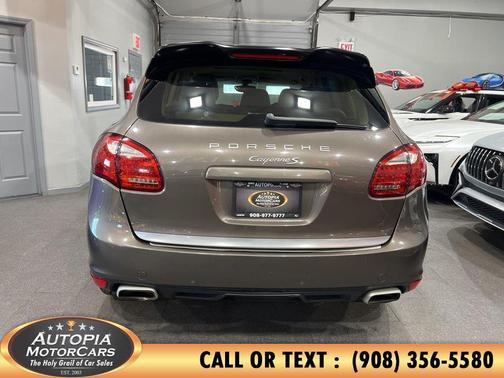Umber Metallic 2012 Porsche Cayenne Cayenne