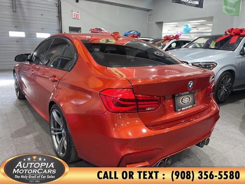 Sakhir Orange II Metallic 2018 BMW M3 Base