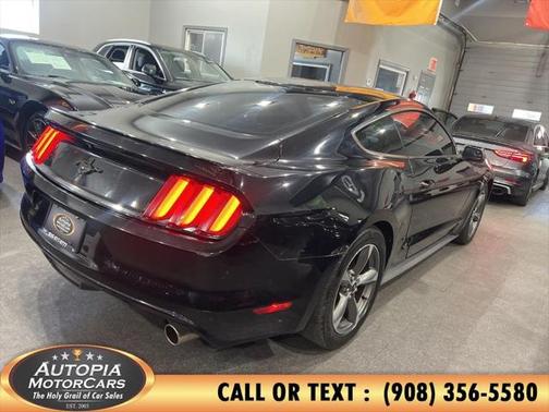 2017 Ford Mustang V6